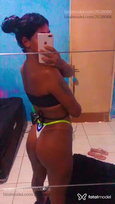 Acompanhante mulher morena (o) de olhos pretos em Limeira - Nicki