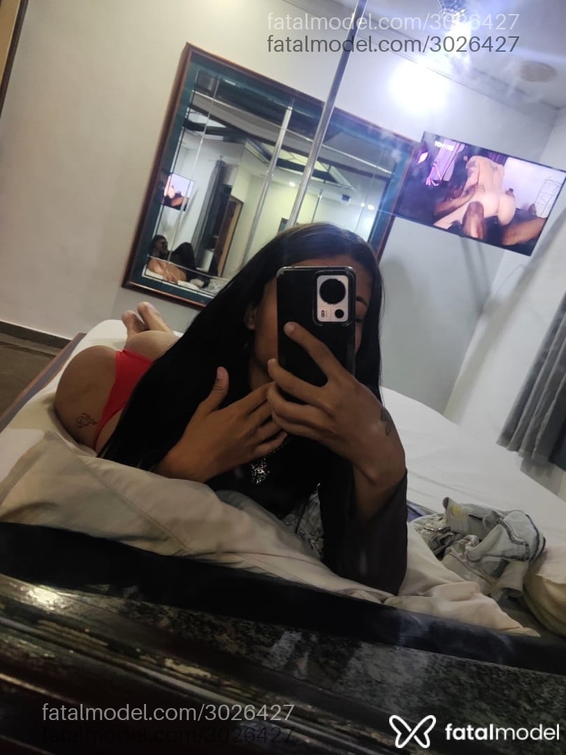 Acompanhante mulher morena (o) de olhos castanhos em Rio de Janeiro - Raphaela Salles