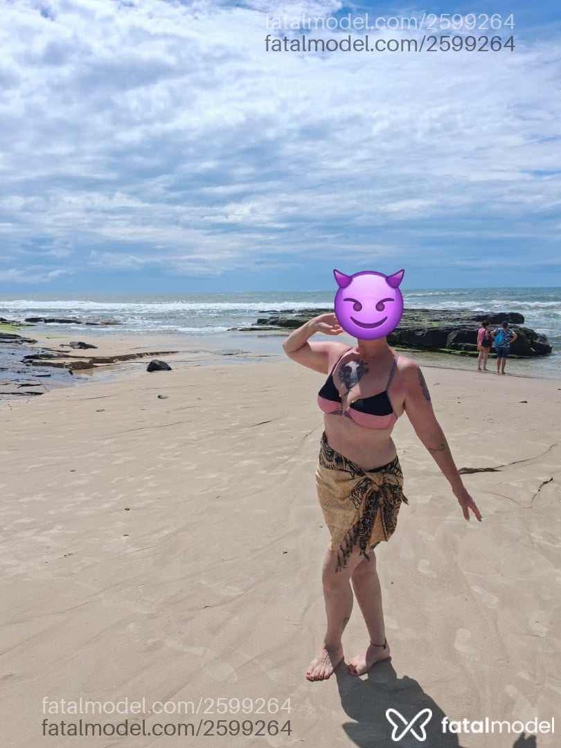 Acompanhante mulher loira (o) de olhos castanhos em Caxias do Sul - Stella