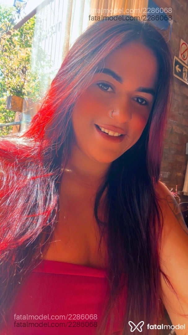 Acompanhante mulher ruiva (o) de olhos pretos em Getúlio Vargas Acompanhante mulher ruiva (o) de olhos pretos em Getúlio Vargas - Sophia Bennett
