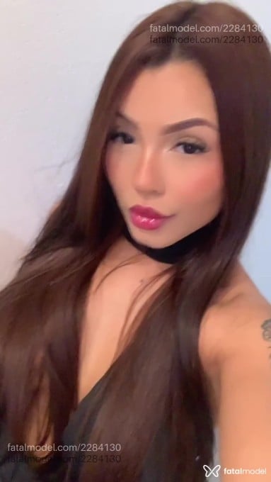 Acompanhante mulher morena (o) de olhos pretos - Geovanna Acompanhante mulher morena (o) de olhos pretos - Geovanna