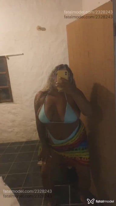 Acompanhante mulher loira (o) de olhos castanhos em Porto Alegre - Jociele Camargo