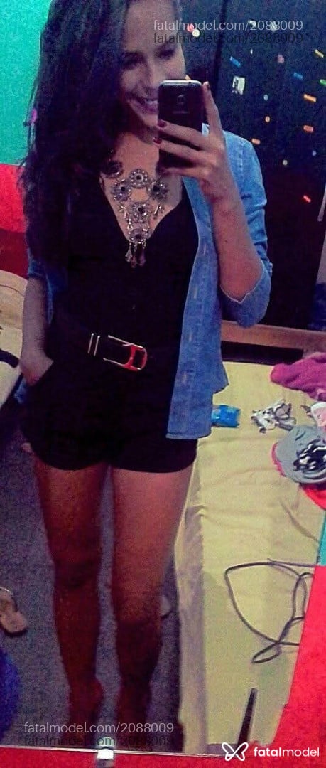 Acompanhante mulher morena (o) de olhos castanhos em Luís Eduardo Magalhães - Brenda Galiasi