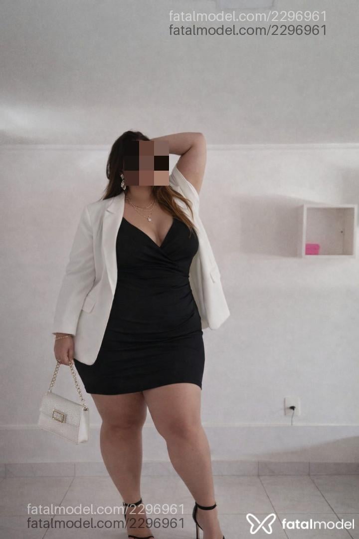 Acompanhante mulher loira (o) de olhos castanhos em Araranguá Acompanhante mulher loira (o) de olhos castanhos em Araranguá - Dubai