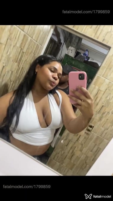 Acompanhante mulher morena (o) de olhos pretos em Belo Horizonte - Tiane