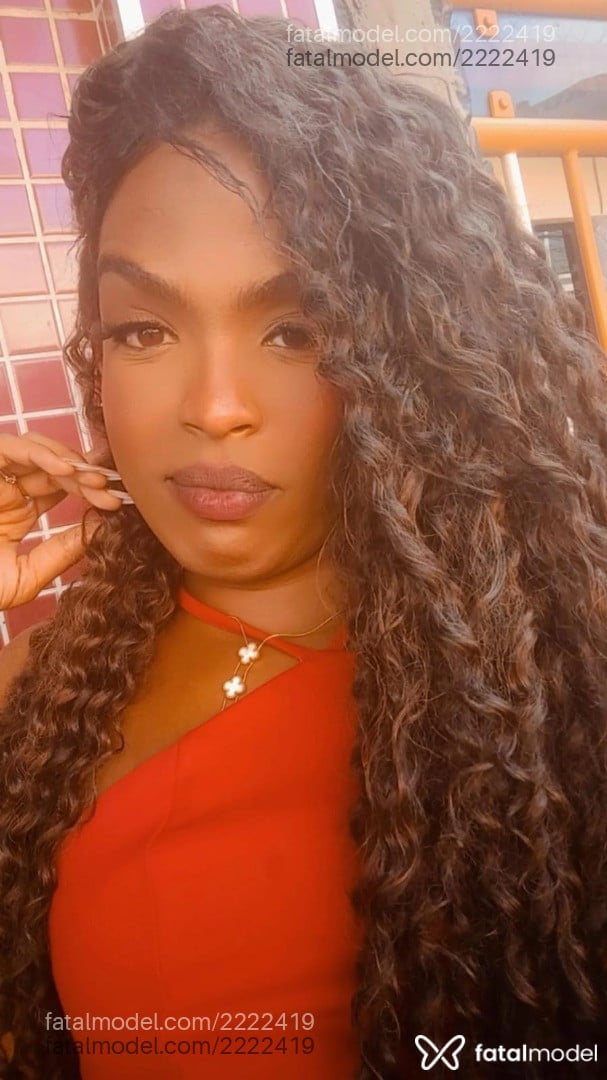 Acompanhante mulher trans morena (o) de olhos castanhos em Salvador - Flay