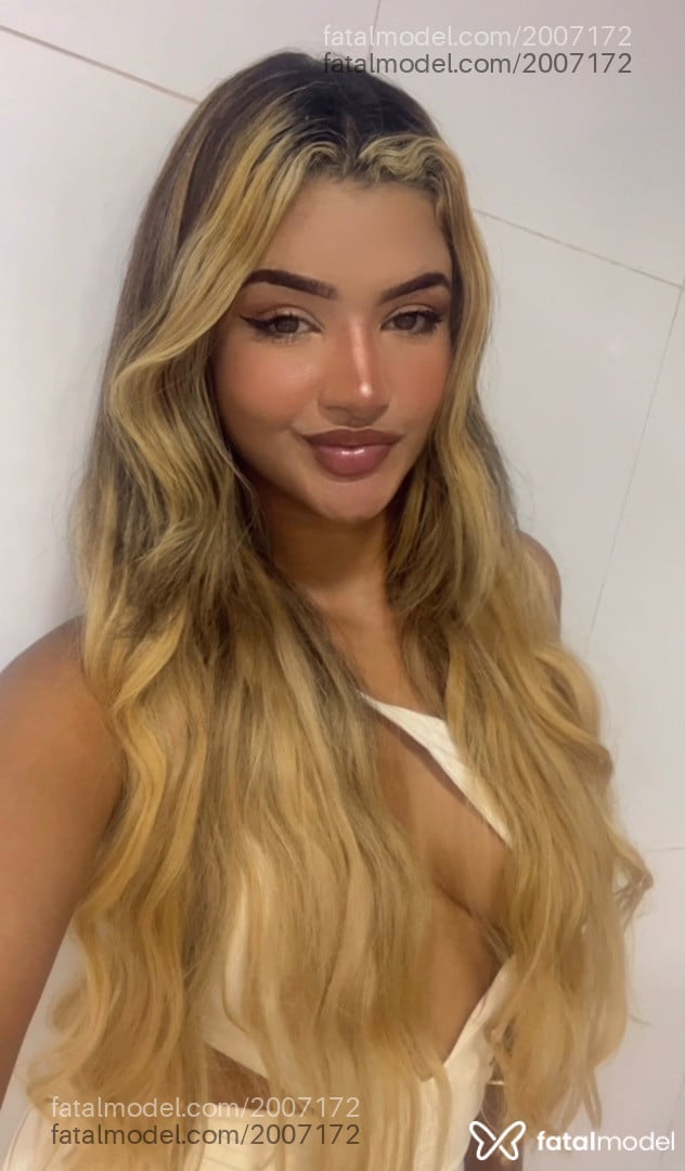 Acompanhante mulher morena (o) de olhos castanhos - Natasha Acompanhante mulher morena (o) de olhos castanhos - Natasha
