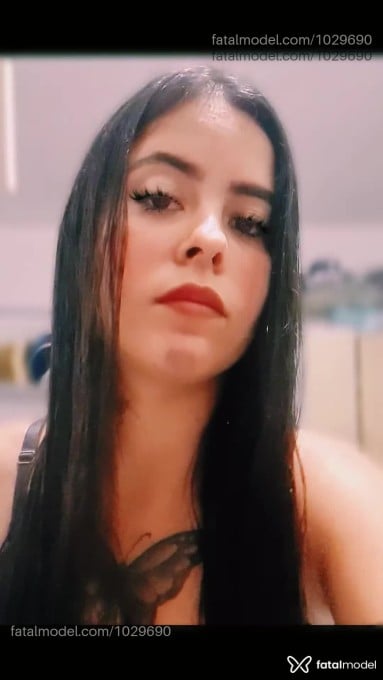 Acompanhante mulher com cabelo castanho de olhos castanhos - Aninha