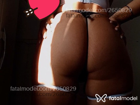Acompanhante mulher com cabelo castanho de olhos verdes em Virtual - Alice