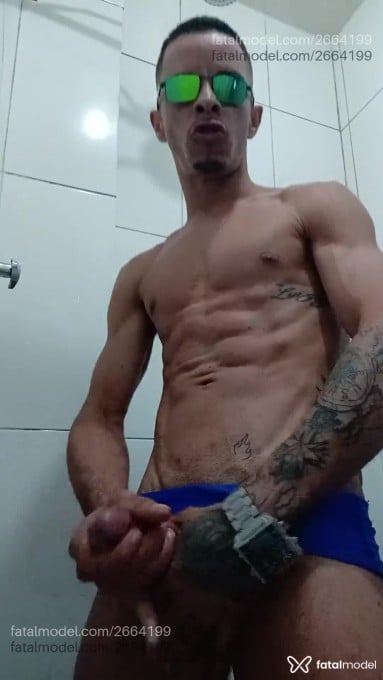 Acompanhante homem com cabelo castanho de olhos castanhos em Rio de Janeiro - Silvaprado