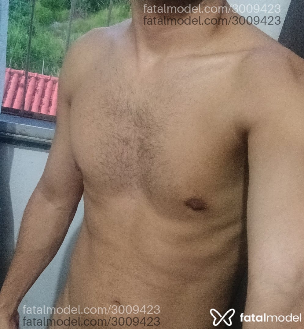 Acompanhante homem com cabelo castanho de olhos castanhos - Jhoander Acompanhante homem com cabelo castanho de olhos castanhos - Jhoander