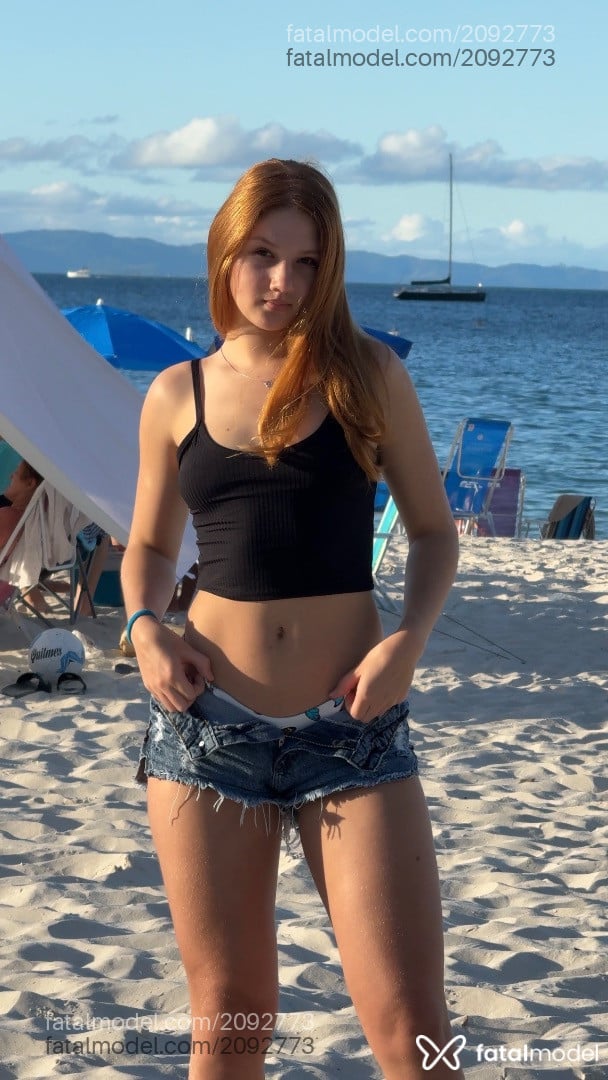 Acompanhante mulher ruiva (o) de olhos verdes - Eloise Acompanhante mulher ruiva (o) de olhos verdes - Eloise