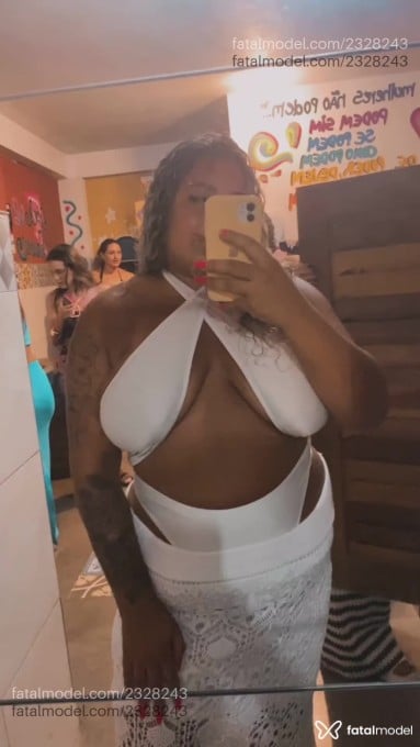 Acompanhante mulher loira (o) de olhos castanhos em Porto Alegre - Jociele Camargo