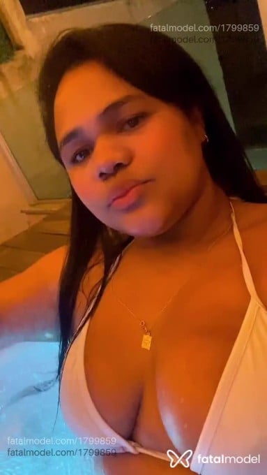 Acompanhante mulher morena (o) de olhos pretos em Belo Horizonte - Tiane