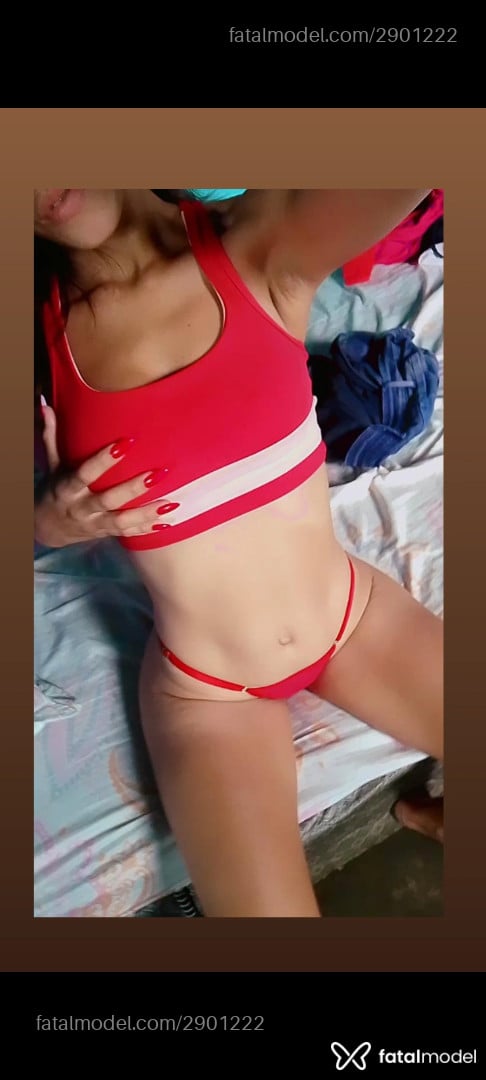 Acompanhante mulher com cabelo castanho de olhos mel - Sofy Taayllor