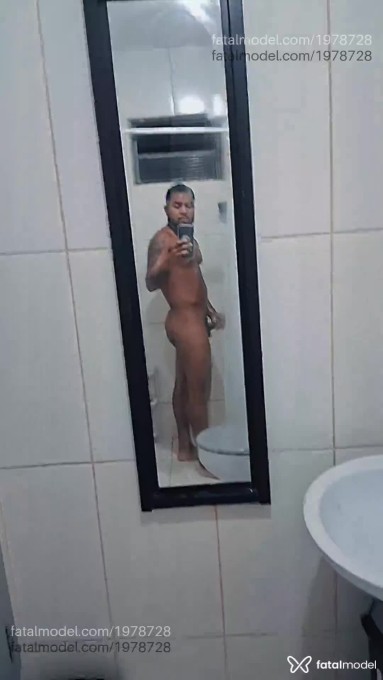 Acompanhante homem morena (o) de olhos castanhos em Virtual Acompanhante homem morena (o) de olhos castanhos em Virtual - Gabriel Luminari