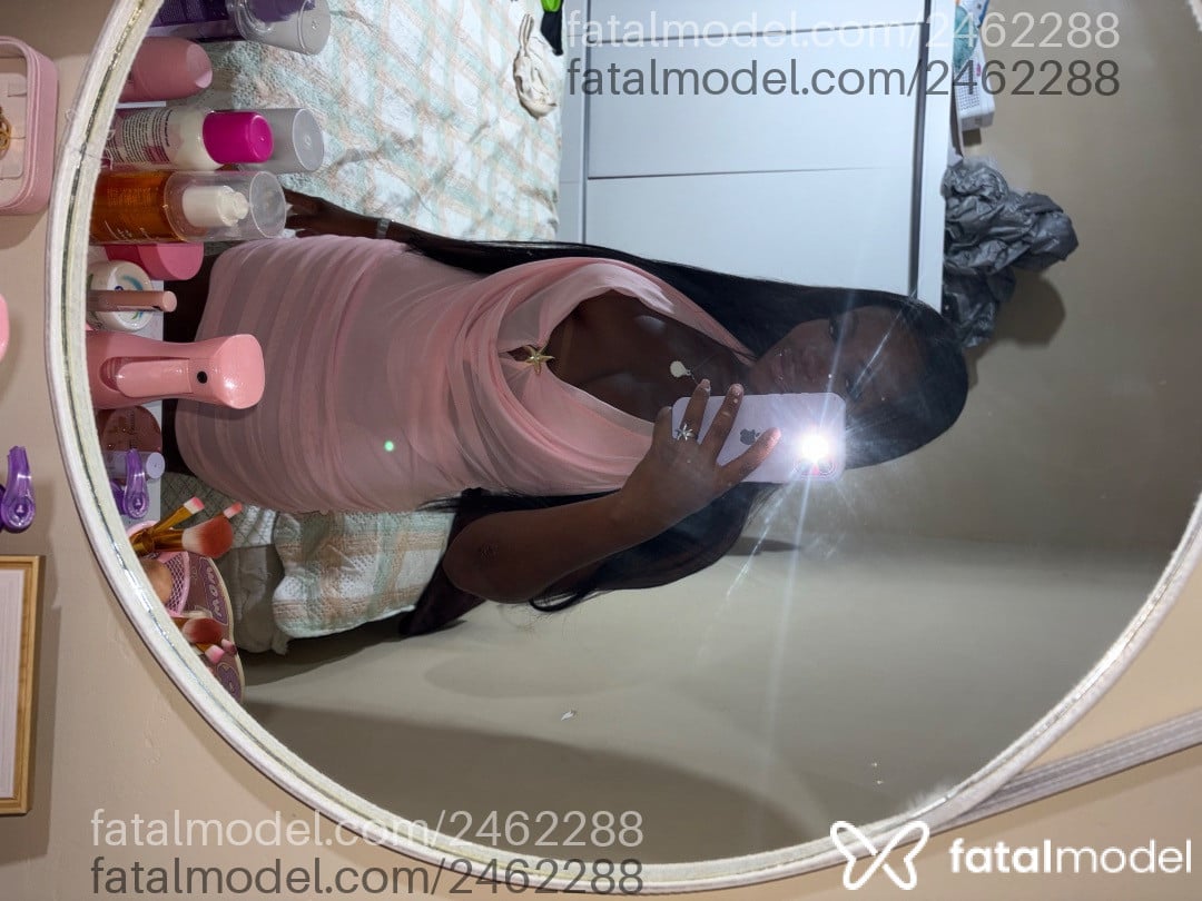 Acompanhante mulher com cabelo castanho de olhos pretos em Rio de Janeiro - Melissa