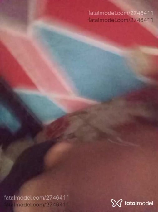 Acompanhante mulher trans com cabelo castanho de olhos pretos em Contagem - Almeida