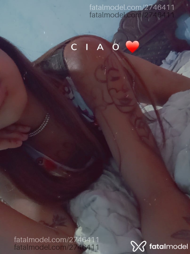 Acompanhante mulher trans com cabelo castanho de olhos pretos em Contagem - Almeida
