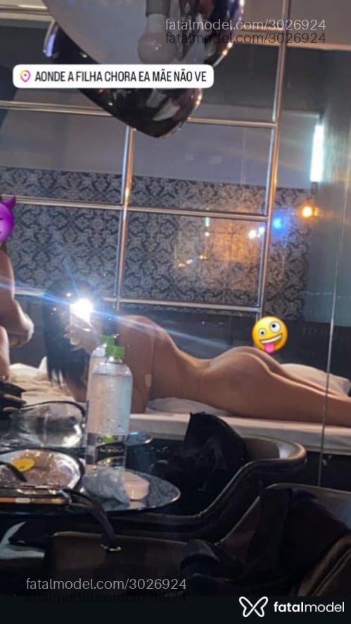Acompanhante mulher trans morena (o) de olhos azuis em Ipatinga Acompanhante mulher trans morena (o) de olhos azuis em Ipatinga - Dafynne Cauane