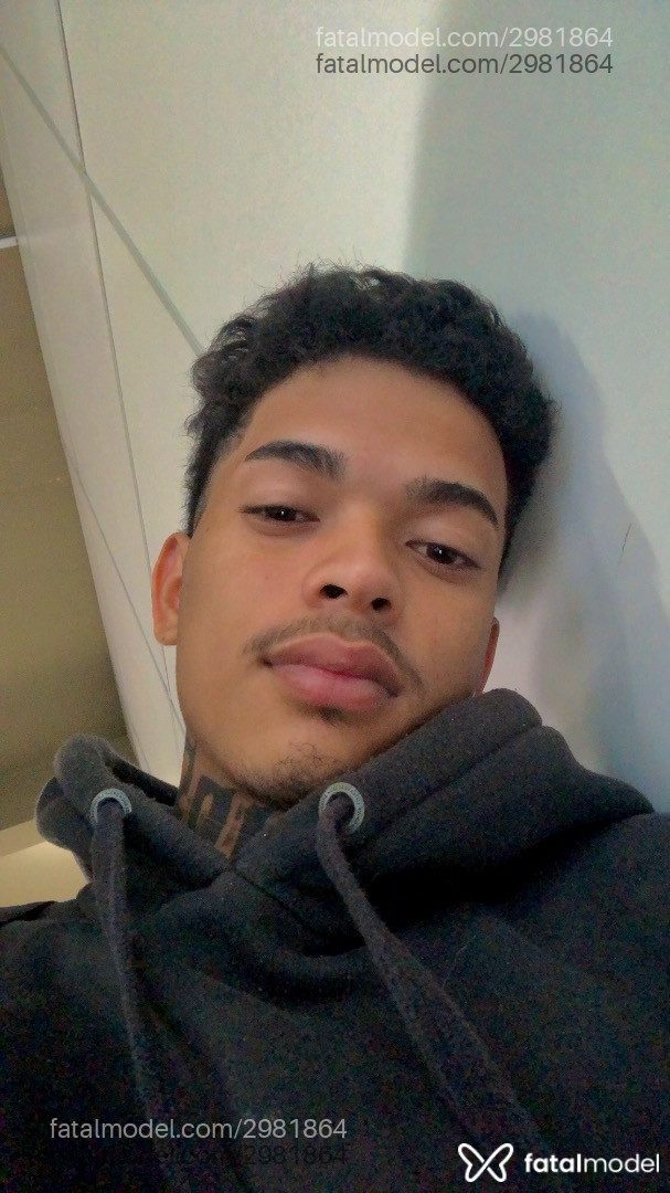 Acompanhante homem morena (o) de olhos pretos - Thiago Lima Acompanhante homem morena (o) de olhos pretos - Thiago Lima