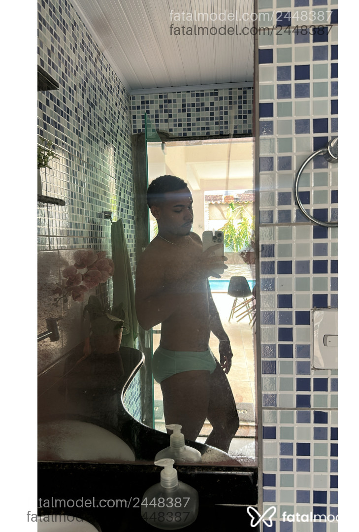 Acompanhante homem morena (o) de olhos pretos em Maceió Acompanhante homem morena (o) de olhos pretos em Maceió - Nikolas