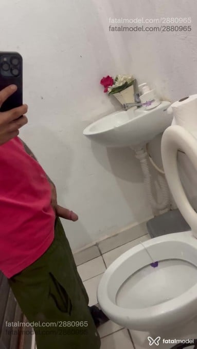 Acompanhante homem morena (o) de olhos castanhos em Uberlândia - Hugo Udi