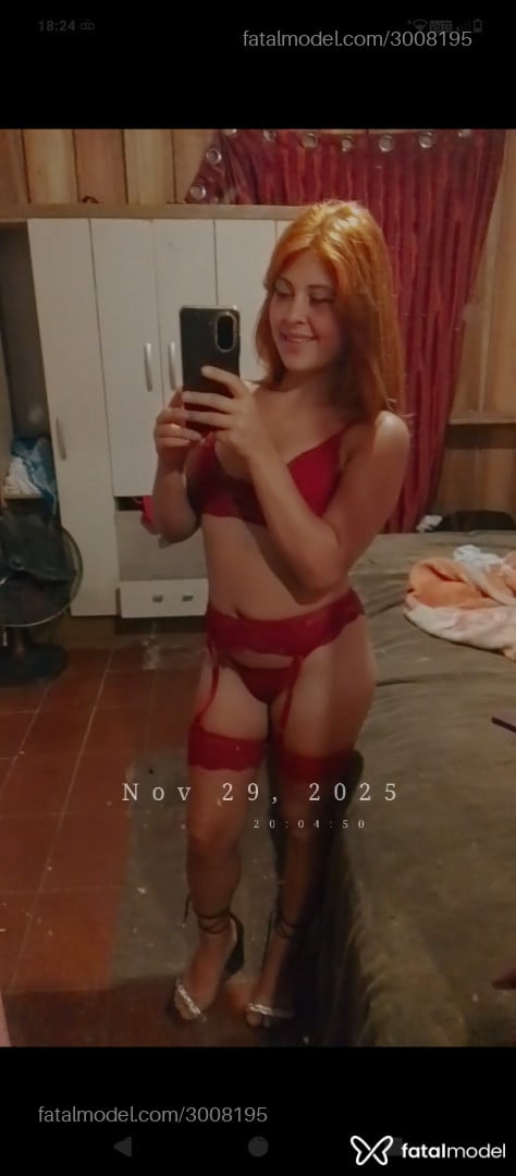 Acompanhante mulher loira (o) de olhos mel em Virtual - Luana