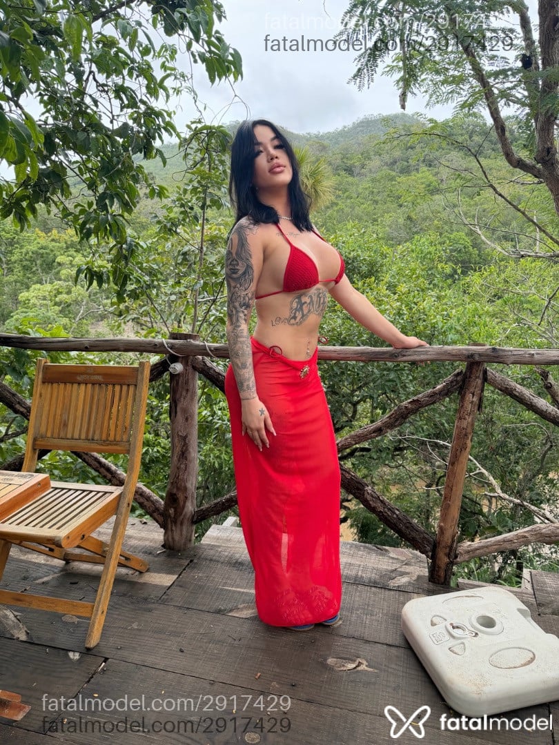 Acompanhante mulher morena (o) de olhos castanhos em Belo Horizonte - Bruna Surcostinha