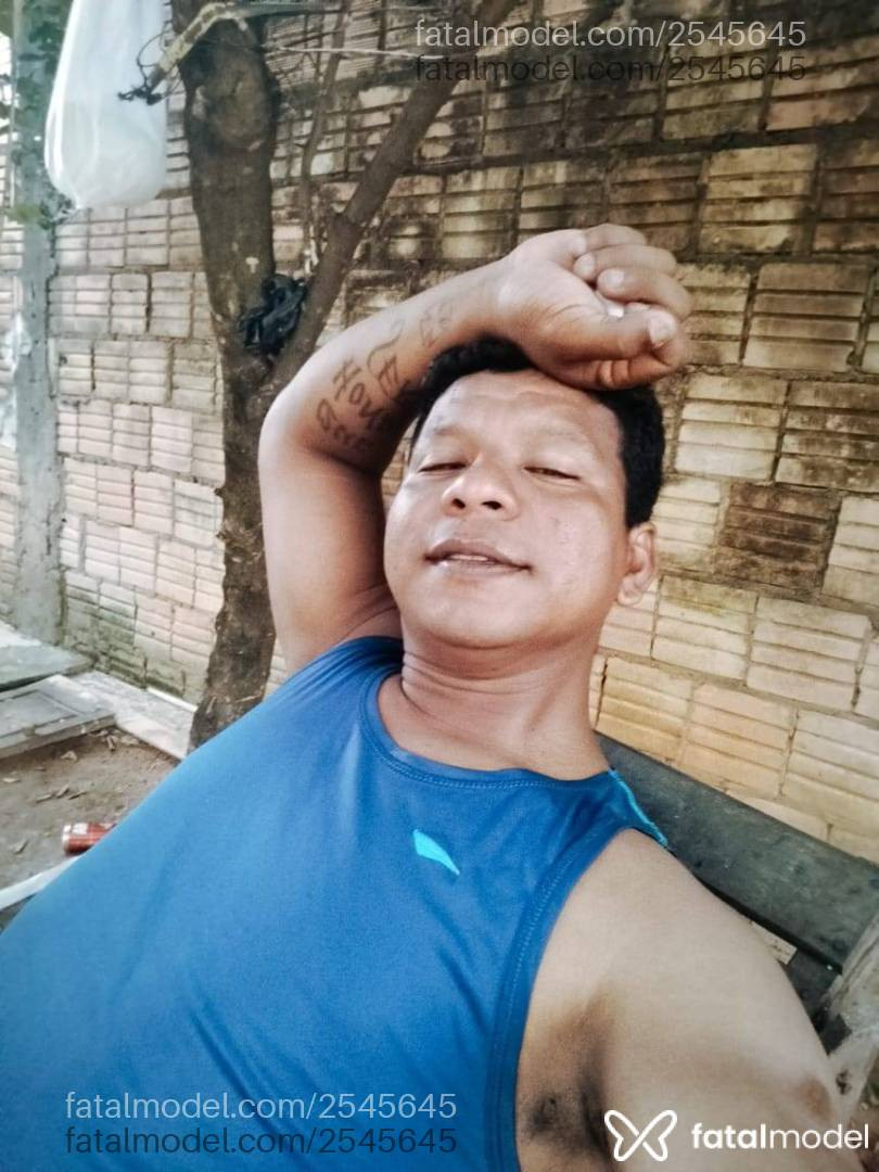 Acompanhante homem morena (o) de olhos castanhos - Natanael