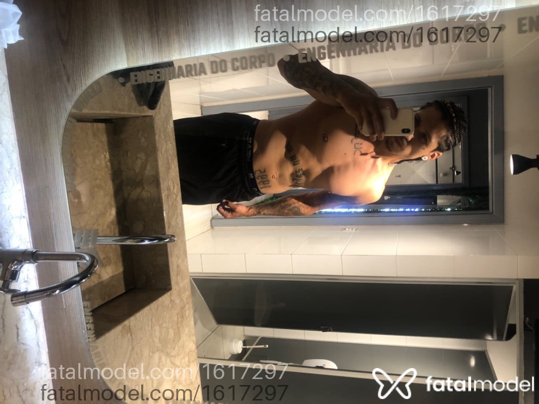 Acompanhante homem morena (o) de olhos castanhos em Porto Alegre - Matheus Rodrigues