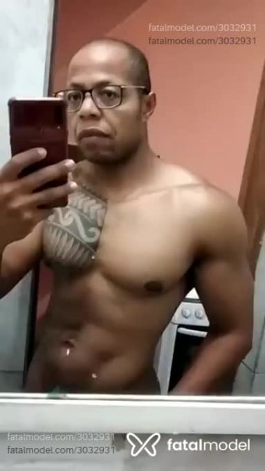 Acompanhante homem morena (o) de olhos castanhos em Brusque - Júlio Cesar