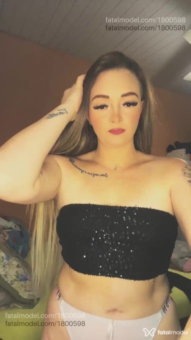 Acompanhante mulher loira (o) de olhos castanhos em Guaratuba - Rafaela