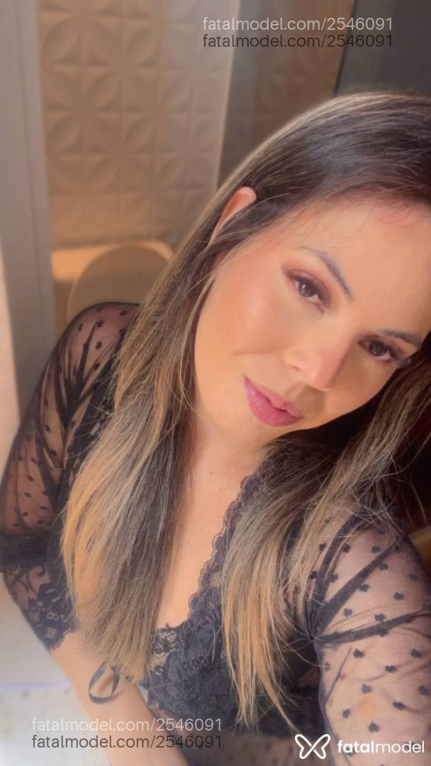 Acompanhante mulher loira (o) de olhos castanhos em São Paulo - Hellen Farias