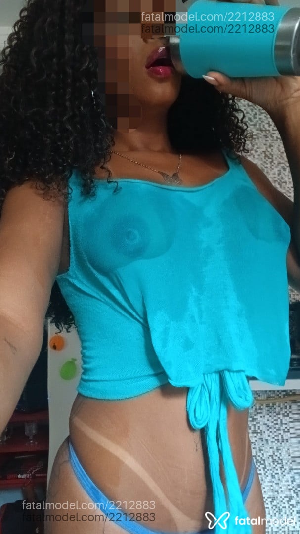 Acompanhante mulher trans morena (o) de olhos castanhos em Virtual - Alice Ferraz