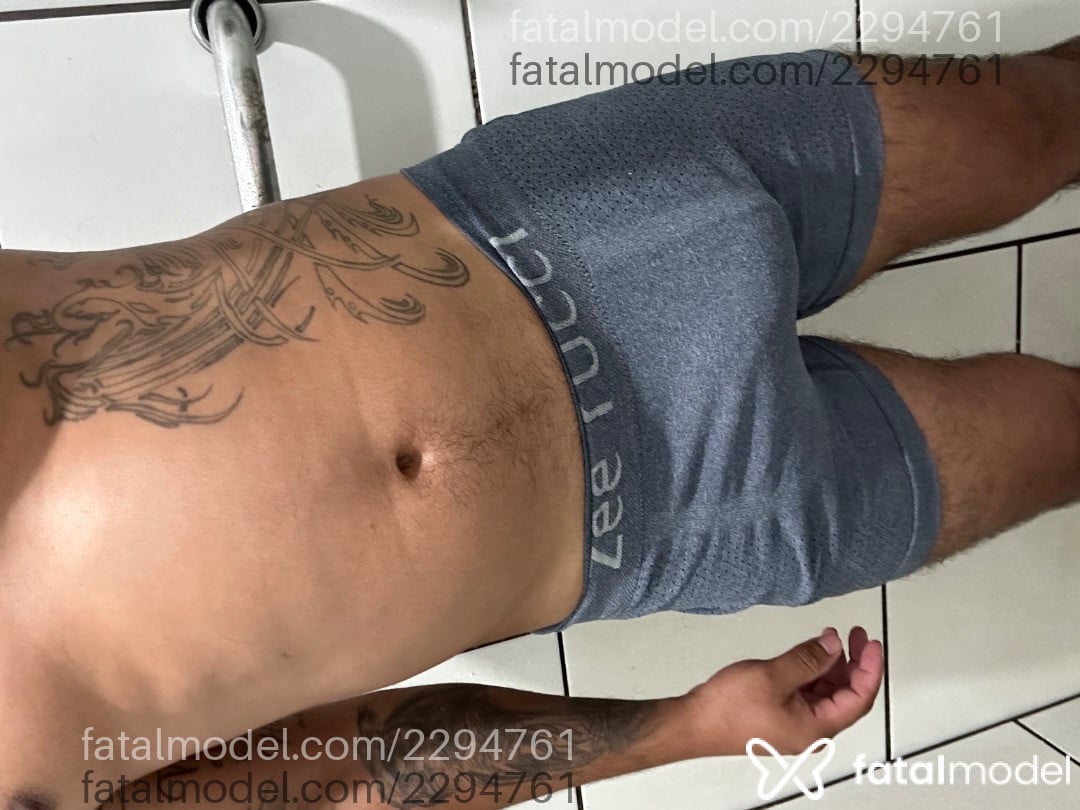 Acompanhante homem com cabelo castanho de olhos castanhos em Florianópolis - Edudot
