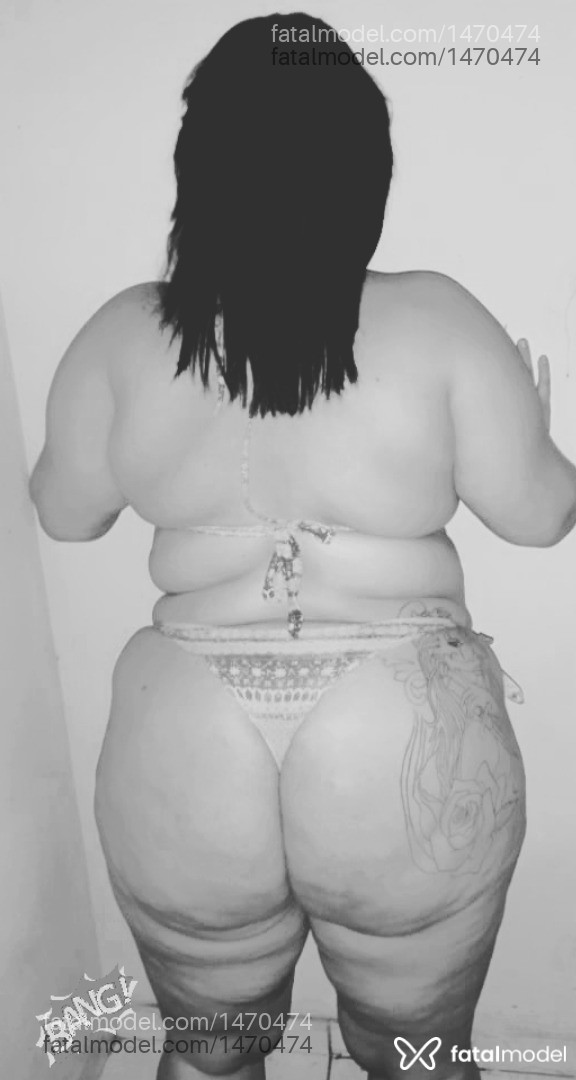 Acompanhante mulher loira (o) de olhos castanhos - Raissa