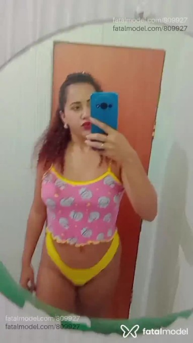 Acompanhante mulher morena (o) de olhos castanhos - Karen Lopes