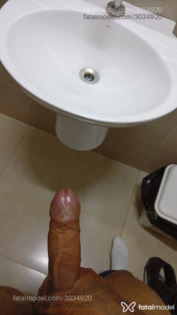 Acompanhante homem morena (o) de olhos pretos - Junior Acompanhante homem morena (o) de olhos pretos - Junior