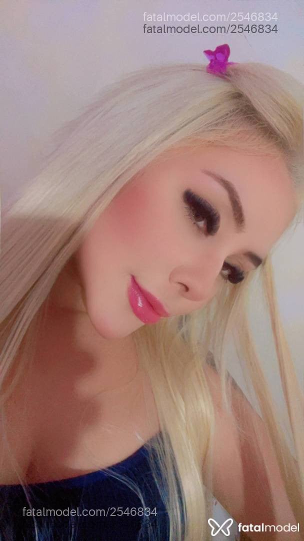 Acompanhante mulher loira (o) de olhos mel - Luiza