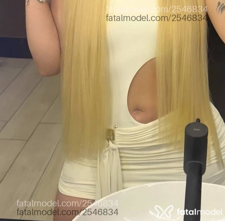 Acompanhante mulher loira (o) de olhos mel em Itajaí - Luiza