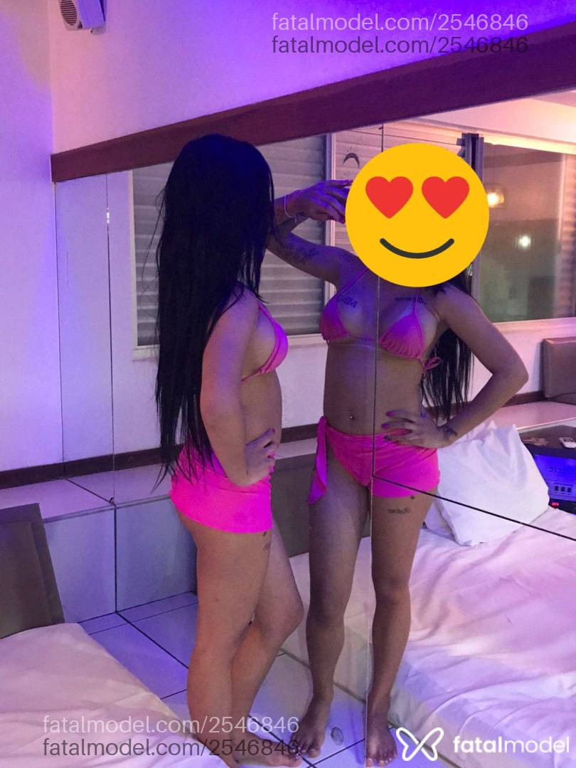 Acompanhante mulher com cabelo castanho de olhos cinza - Lua Khalifa