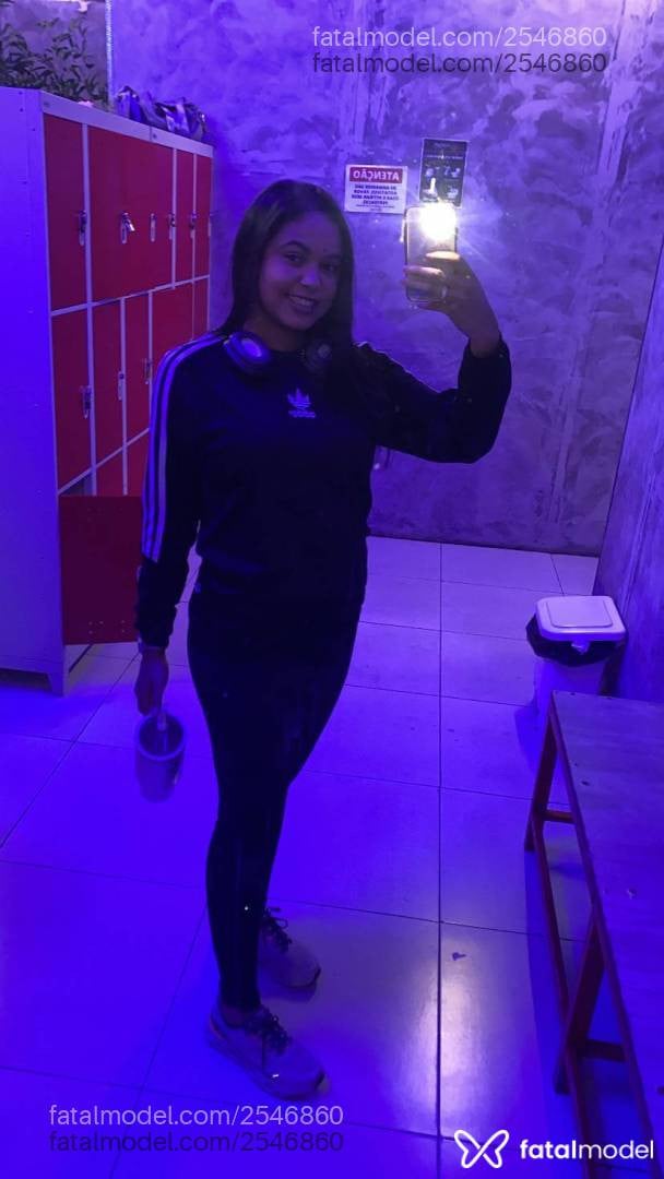 Acompanhante mulher morena (o) de olhos castanhos em São Paulo - Vivi