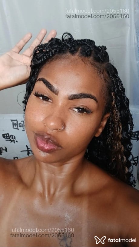 Acompanhante mulher com cabelo castanho de olhos castanhos em Virtual Acompanhante mulher com cabelo castanho de olhos castanhos em Virtual - Hottie