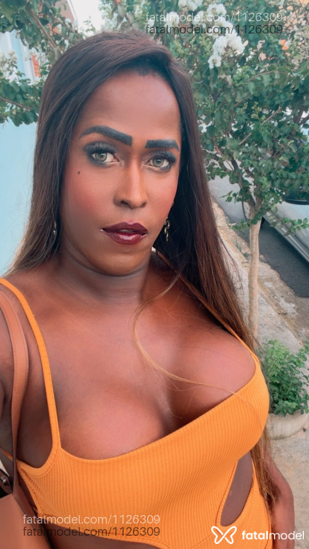 Acompanhante travesti morena (o) de olhos pretos em Araras Acompanhante travesti morena (o) de olhos pretos em Araras - Nicole gold