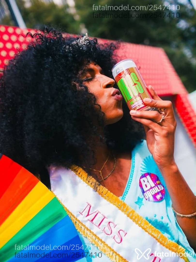 Acompanhante travesti morena (o) de olhos castanhos em São Paulo - Talitha