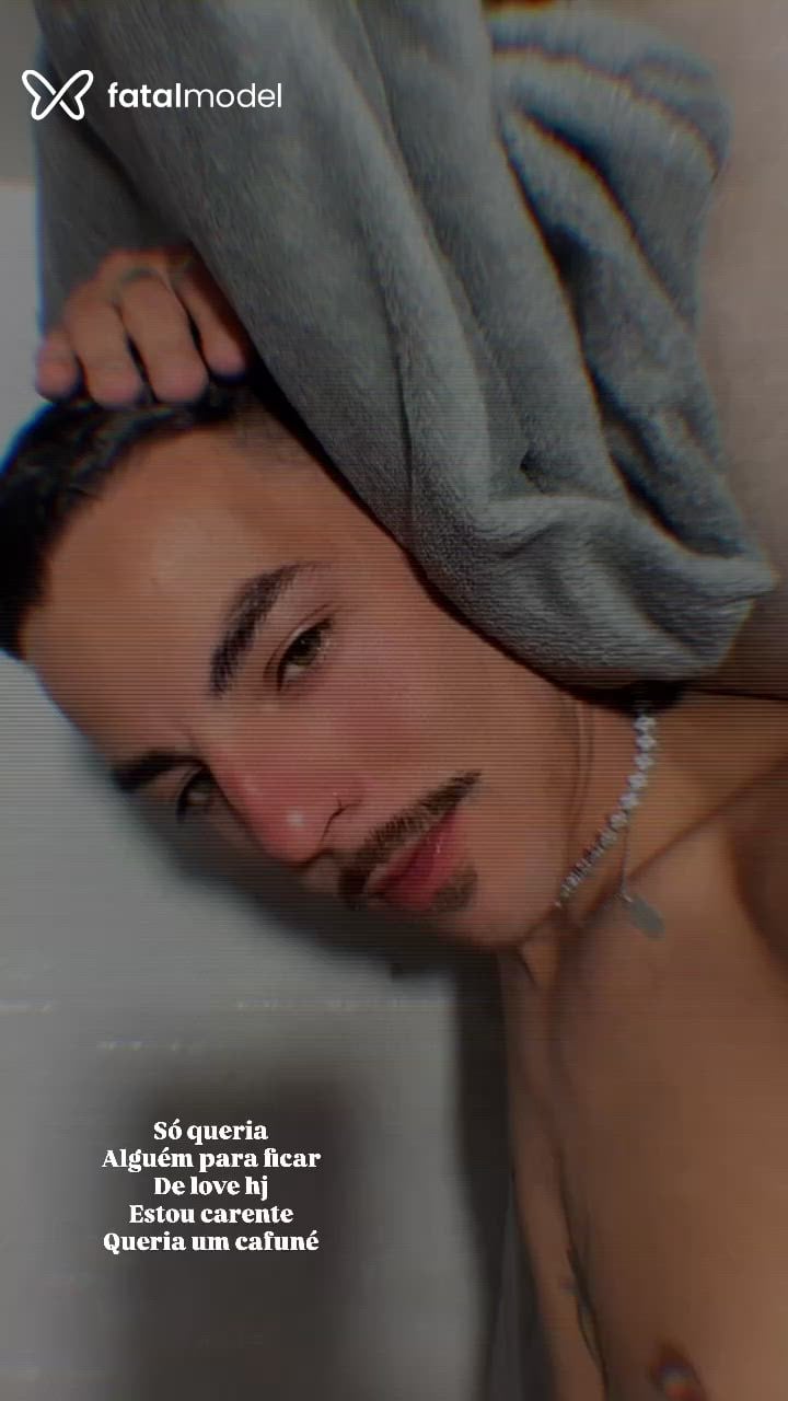 Acompanhante homem com cabelo castanho de olhos verdes - Noan Matheus Acompanhante homem com cabelo castanho de olhos verdes - Noan Matheus