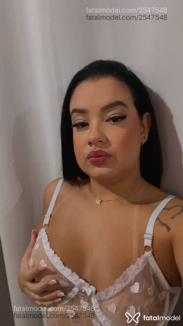 Acompanhante mulher morena (o) de olhos pretos - Bianca