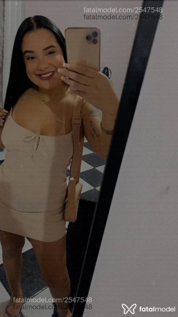 Acompanhante mulher morena (o) de olhos pretos - Bianca