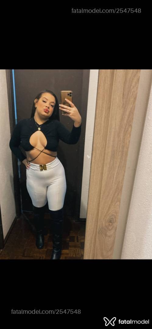 Acompanhante mulher morena (o) de olhos pretos - Bianca